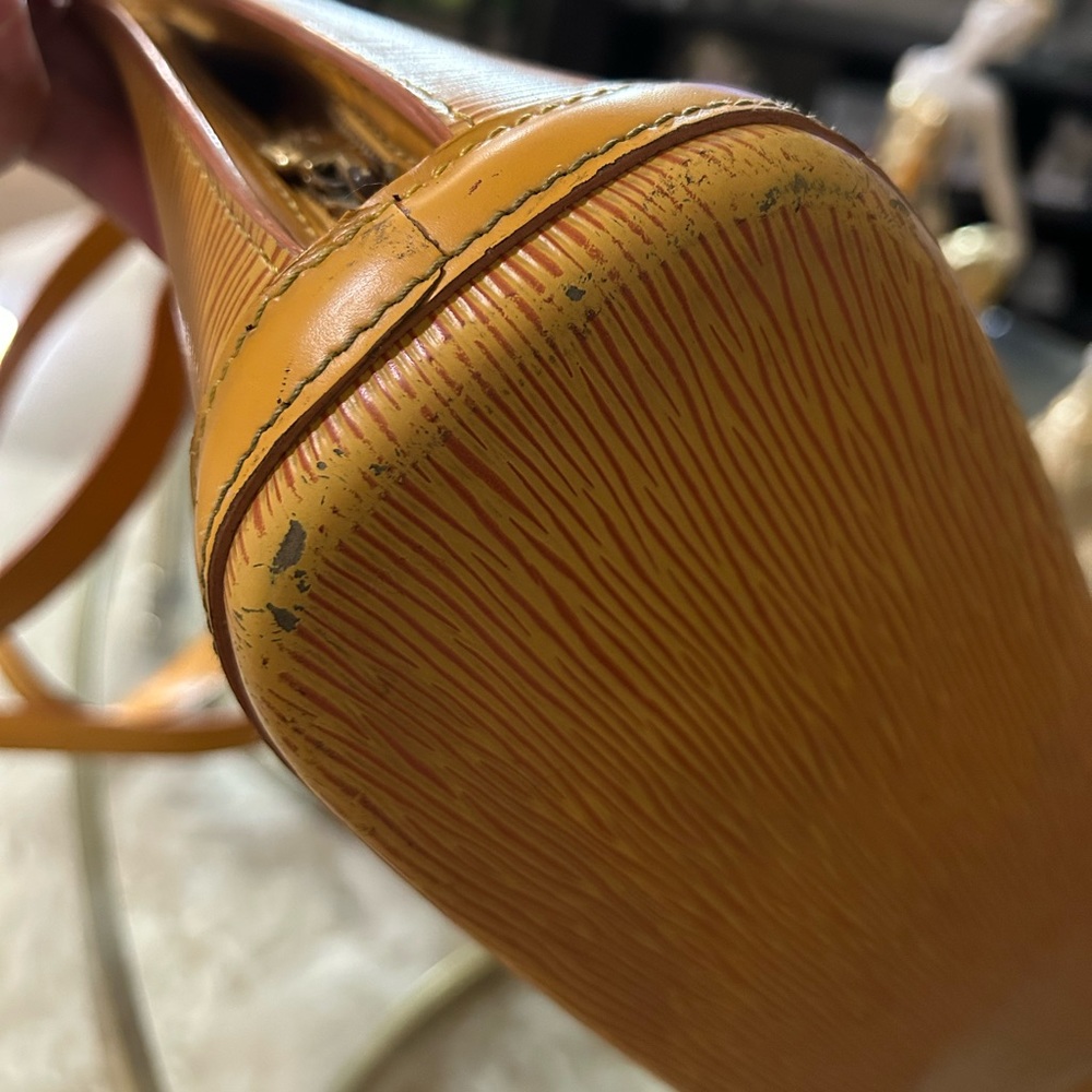 Louis Vuitton Epi Lussac Mustard Yellow - Picture 4 of 16
